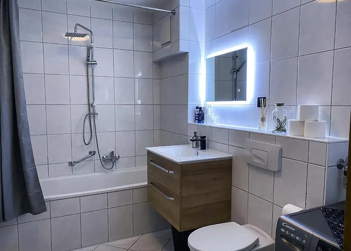 Wohlfuehl-apartment Mit Kostenfreier Tiefgarage, Wifi & Terrasse *