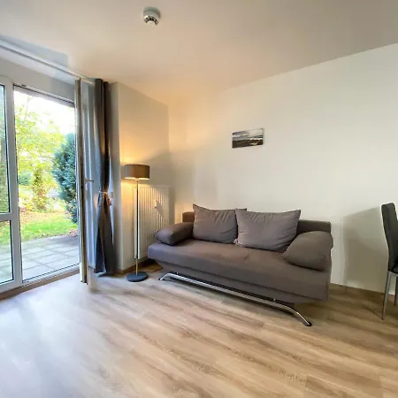 Wohlfuehl-apartment Mit Kostenfreier Tiefgarage, Wifi & Terrasse Διαμέρισμα Λειψία