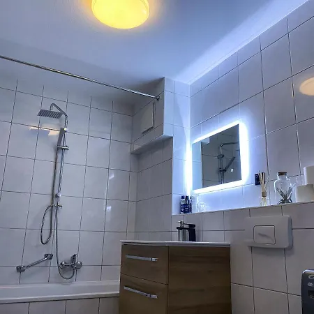 Wohlfuehl-apartment Mit Kostenfreier Tiefgarage, Wifi & Terrasse * Leipzig